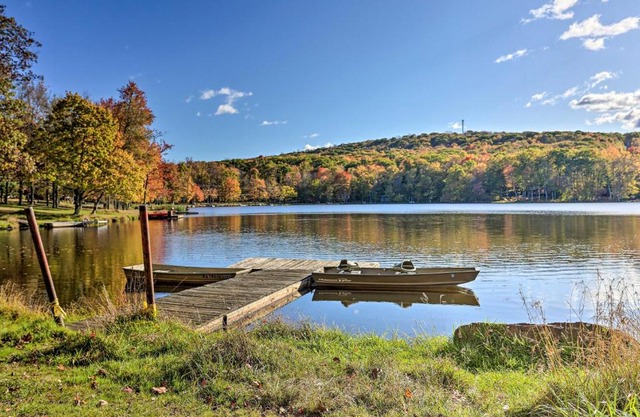Deck and Screened Porch Pocono Lake Vacation Rental