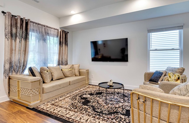 Deck: Central Indy Retreat in Walkable Location!