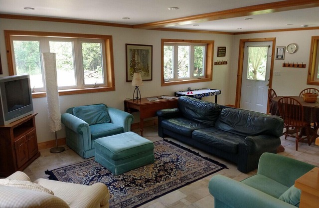 Deer Path Guest House - on the shores of Georgian Bay