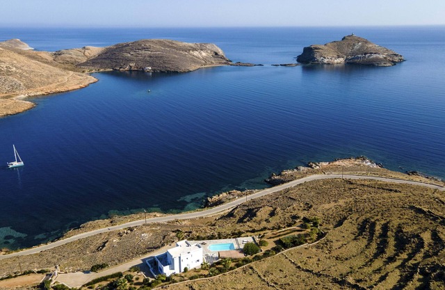 Definition of privacy and sea view