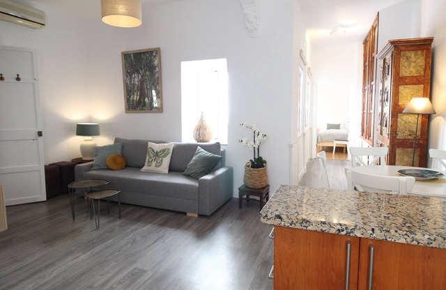 Del Parque Flats 