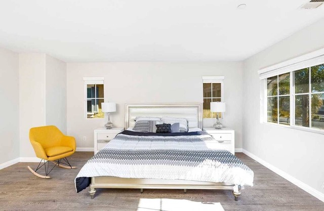 Delight on Jamestown Circle