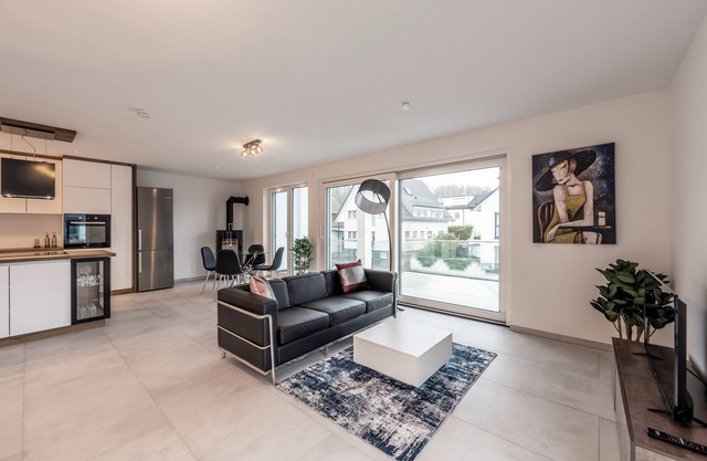 Delightful 2 Room Apartment USM I Fireplace & Balcony I Family I Homeoffice
