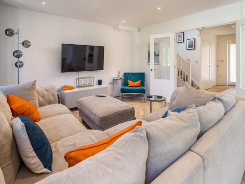 Delightful 3 Bed Country home with Large Garden