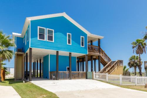 Delightful 3 Bedroom - Pets Monthly Rates