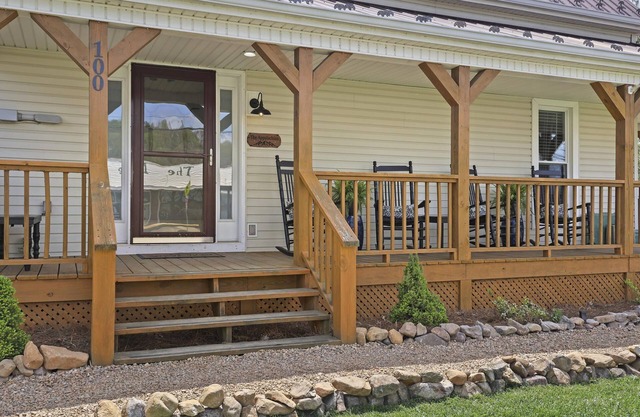 Delightful Appalachian Trail Two-bedroom Suite