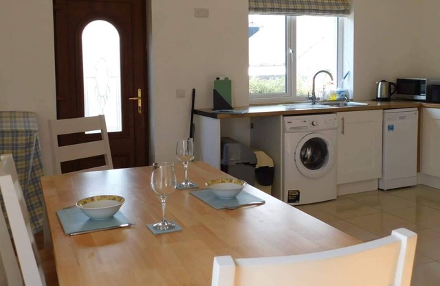Delightful bungalow near Skibbereen & Baltimore