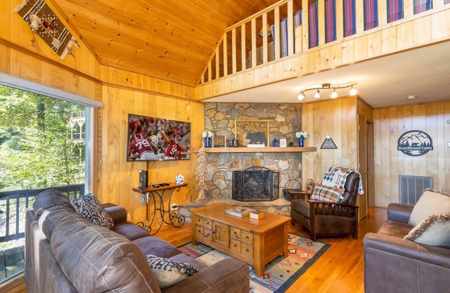 Delightful Cabin near Outdoor Activities