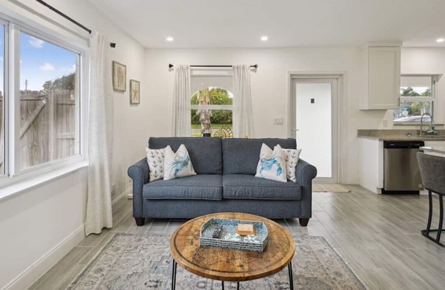 Delightful Escape 2BR/2BA