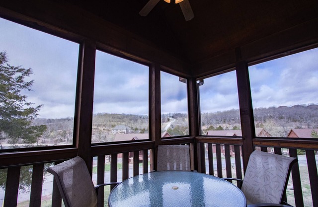 Delightful Lodge with Plenty of Room Located Close to Silver Dollar City!