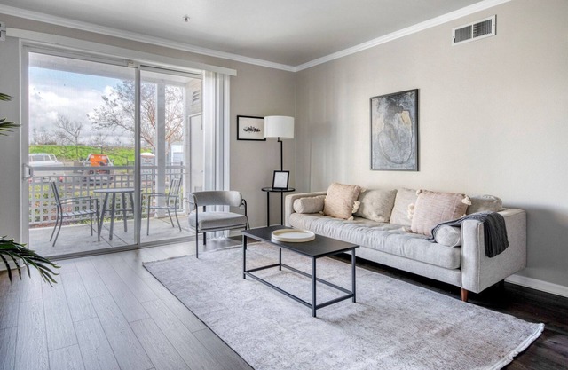 Delightful Santa Clara 2BR w/Gym & Pool, nr Open-Air Mall, by Blueground