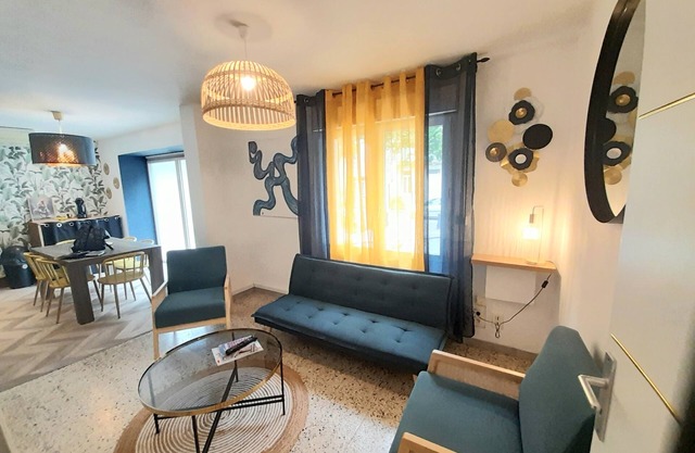 Delightful village house at the foot of the Alpilles mountains.