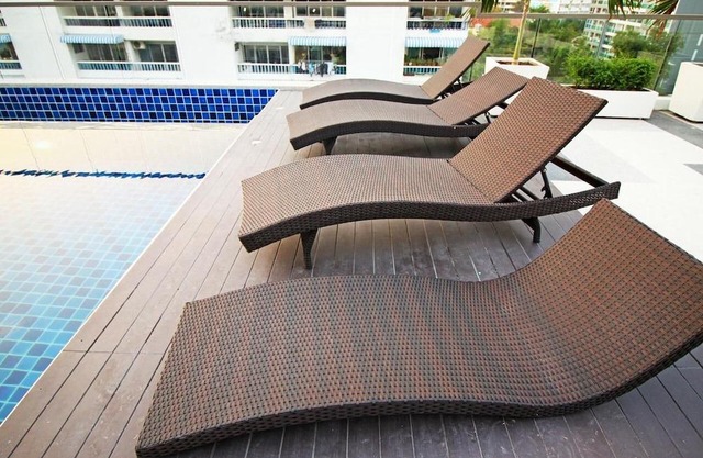 Deluxe 1 bedroom apartment @Laguna Bay 2 Unit#2