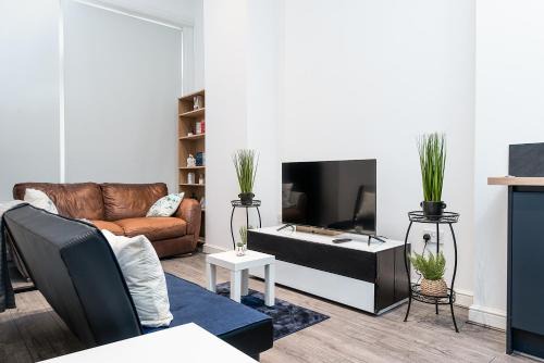 Deluxe 2 Bedroom Apartment In City Centre