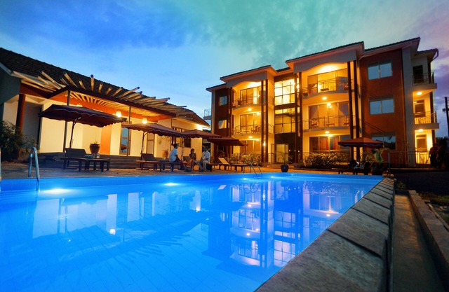 Deluxe - 3 Bedroom Apartment Ground Floor