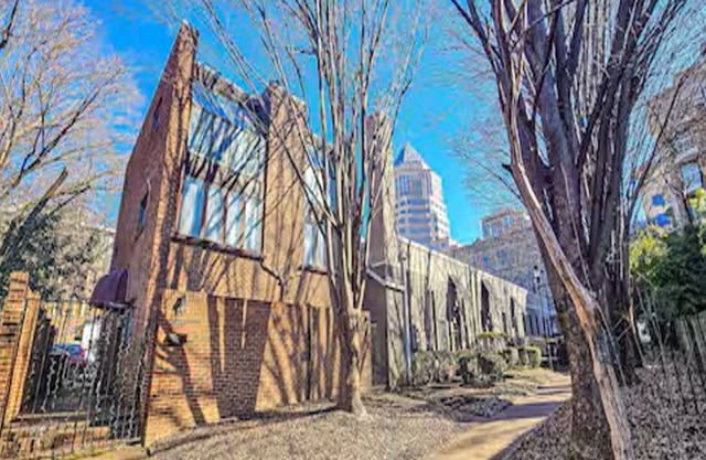 Deluxe 4 Bedroom Townhouse in Uptown Charlotte