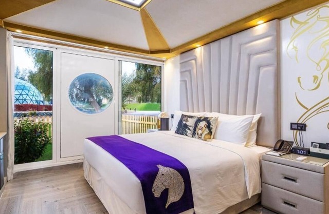 Deluxe Room Near Boabdil’s Lair Restaurant