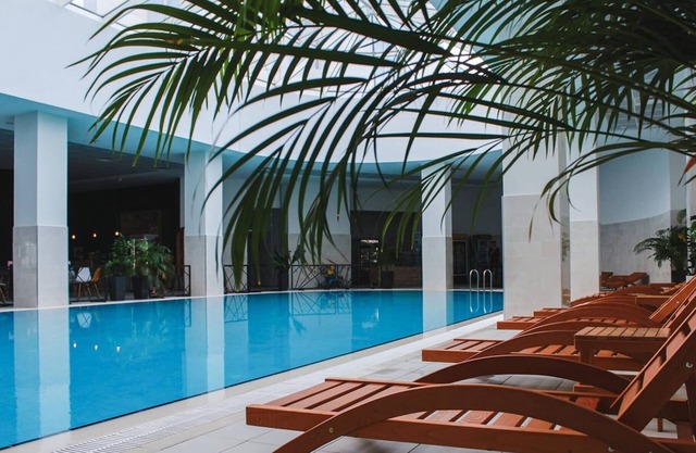 Deluxe Two Bedroom Condo & Pool on 5th Floor