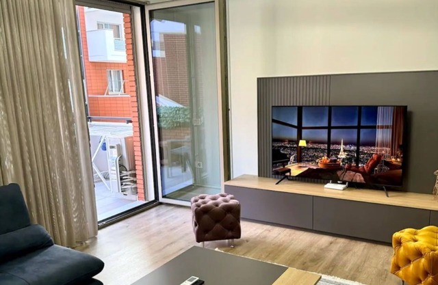 Denis Luxury Aparment Deliorgji