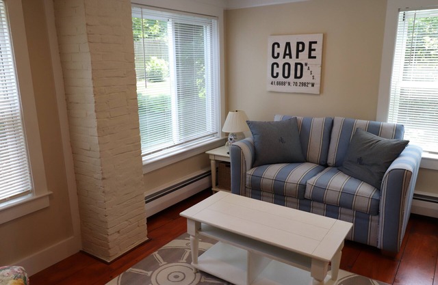 Dennis Village - Adorable Studio Cottage