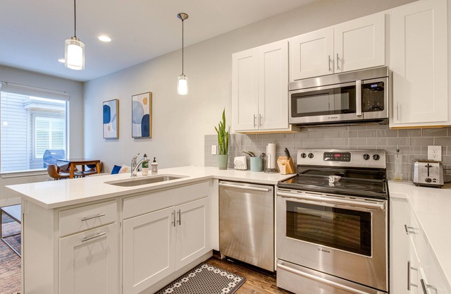 Denver Retreat w/Rooftop Deck: Walk Downtown!