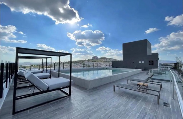 Departamento de Lujo con Alberca Panoramica en Zona Metropolitana de Guadalajara