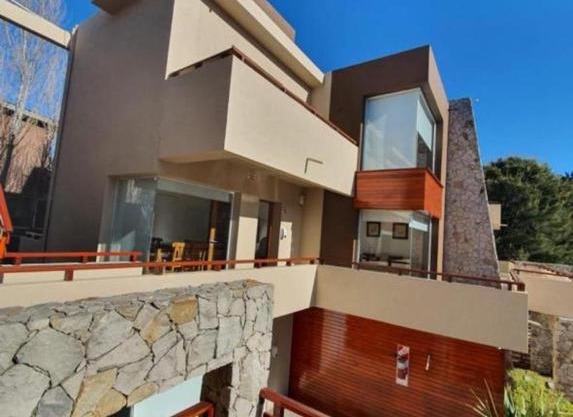 Departamento muy cerca del mar