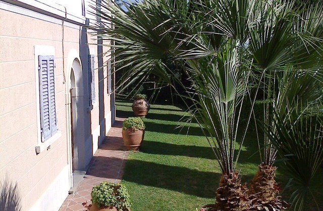 DEPENDENCIES OF VILLA GHEZZI - First Floor - Three-room apartment