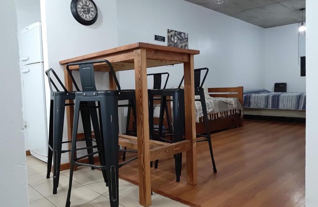 Depto calle 20 y 37 - monoambiente, muy bonito y luminoso!