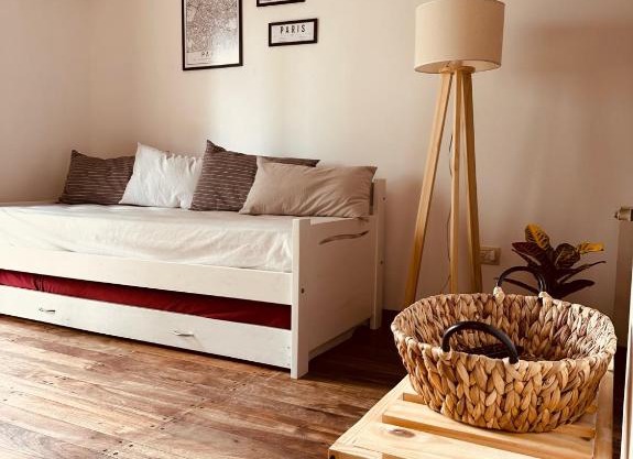 Depto Categoria 44 Zona Plaza Italia By Lofter