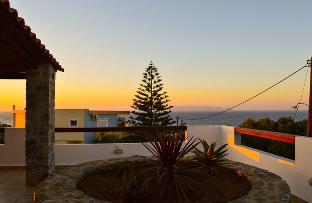 Description Unidet Blue Resorts- Blue view resort