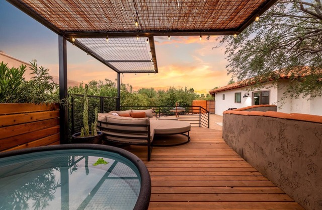 Desert Escape | Private Deck + Cowboy Tub |Hammock