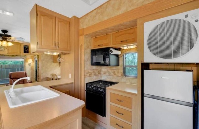 Desert Gem Private Luxury 5th Wheel RV Tucson