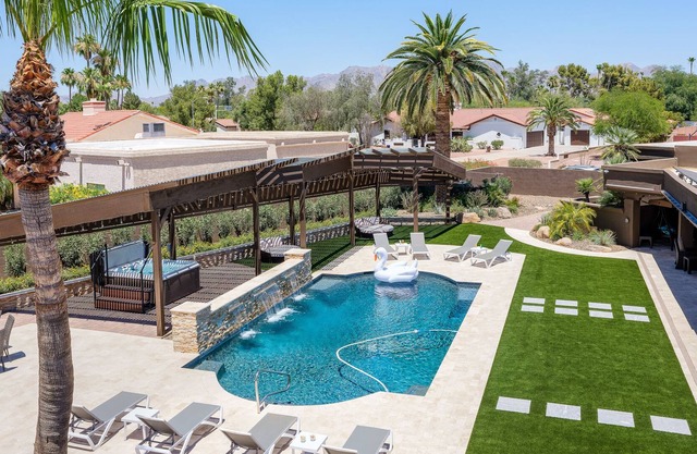 Desert Haven by GoodNight Stay| 7 BR Mansion - Pool & Spa