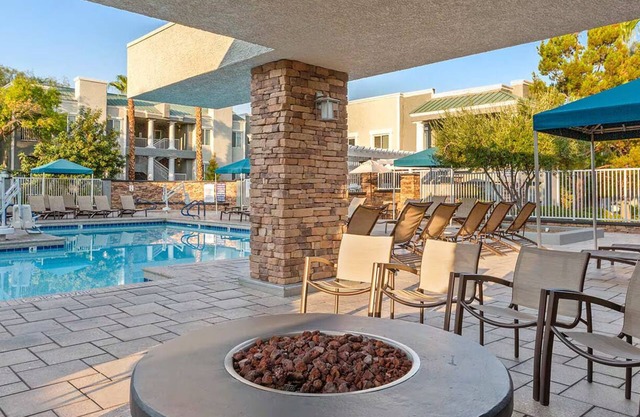 Desert Oasis 2BR Retreat Near Las Vegas Strip!