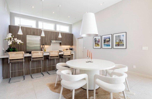 Desert Oasis Getaway with Spectacular Mountain Views, City ID 042256