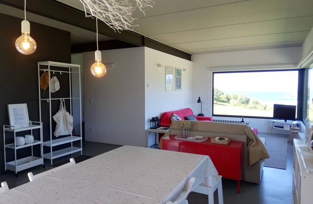 design house near pantin beach