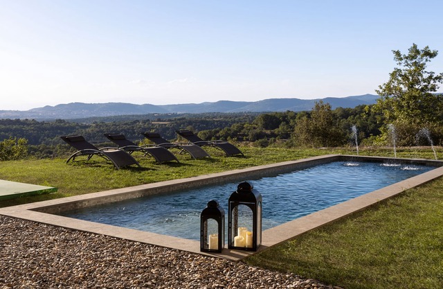 Design house with pool and spectacular views. Only 45 minutes from Barcelona