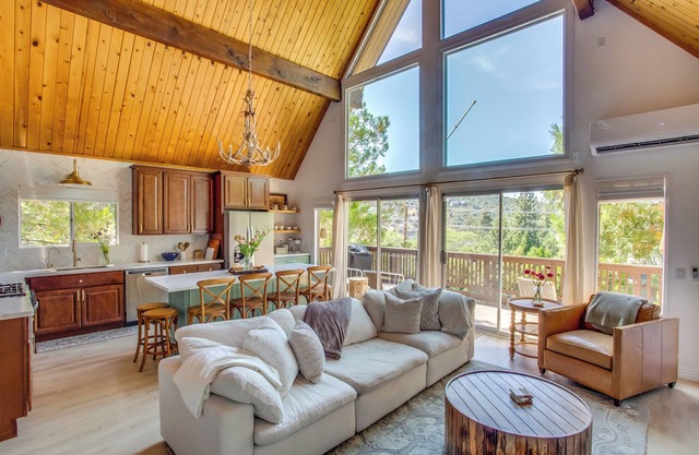 Designer A-frame in Lake Arrowhead w/Game Room