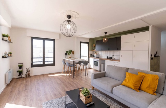★ Designer apartment ★ Balcony ★ Private parking