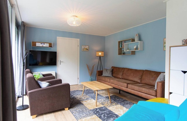 Detached holiday bungalow for six people