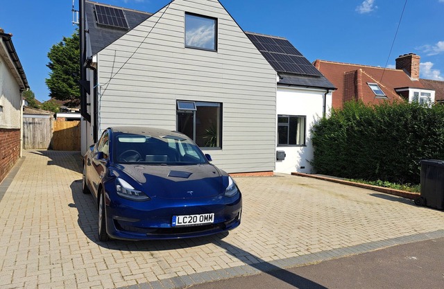 Detached house in Brighton available Jan to March 2025