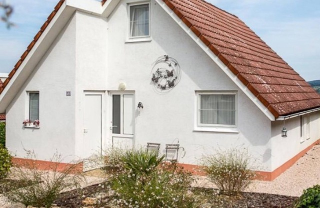 Detached villa on child-friendly holiday park