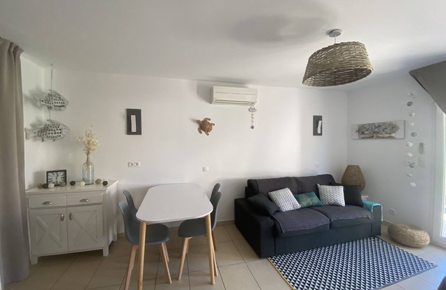 Detached villa in vacation residence with swimming pools