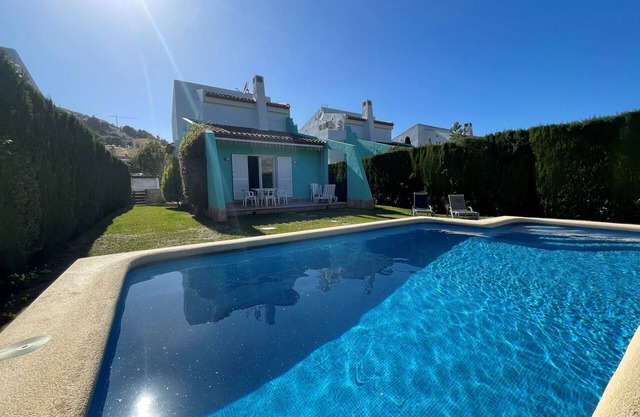Detached villa with garden and private pool