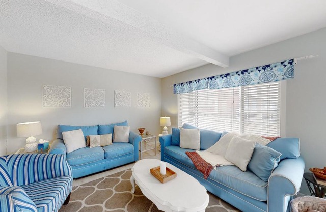 Dewey Villas - 24 Dickinson Ave, Unit #8B
