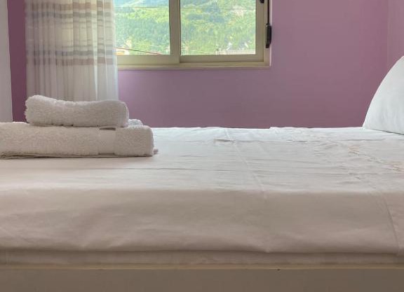 Dhimitrulla Guest-House