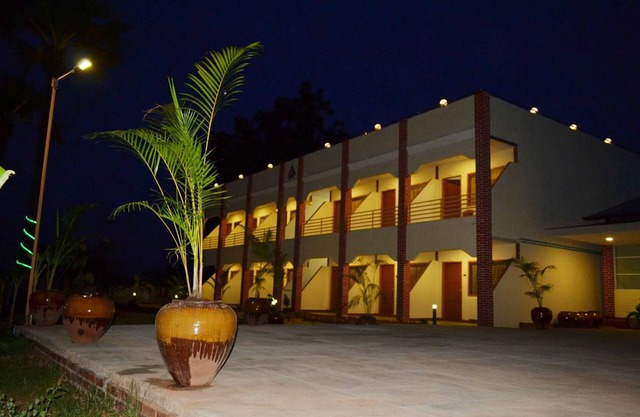Diamond Popa Hotel