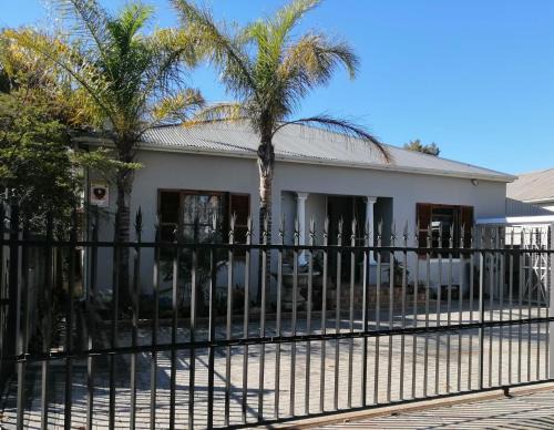 Die Tuis Huis Selfcatering NO LOADSHEDDING