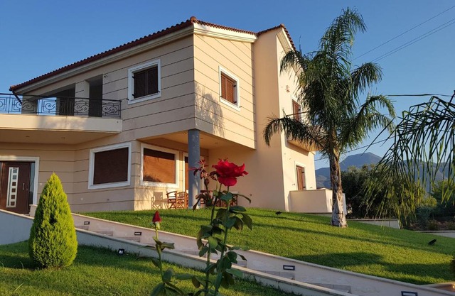 Dimitris Villa